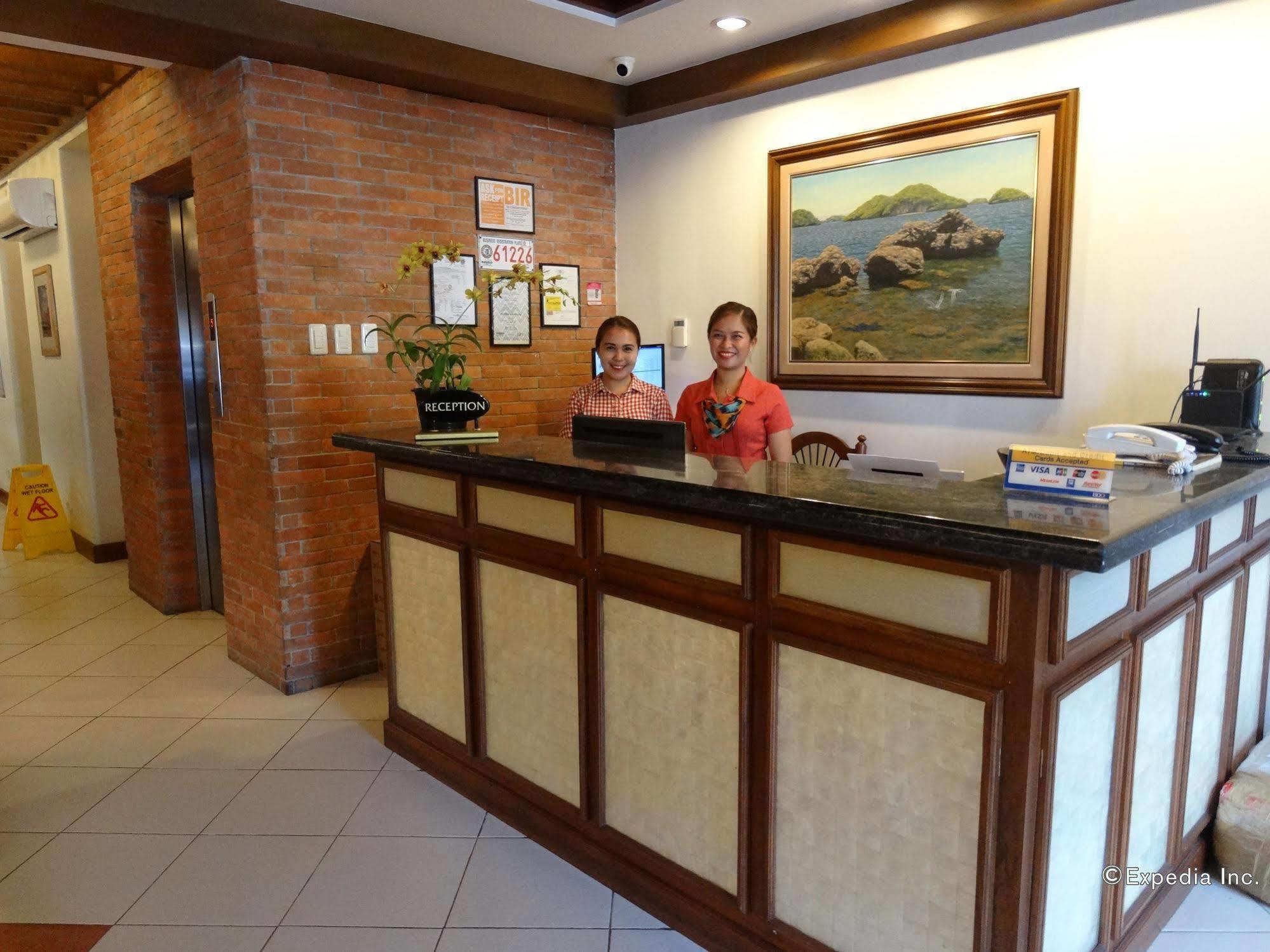 Hotel Emilia ダバオ　シティ エクステリア 写真
